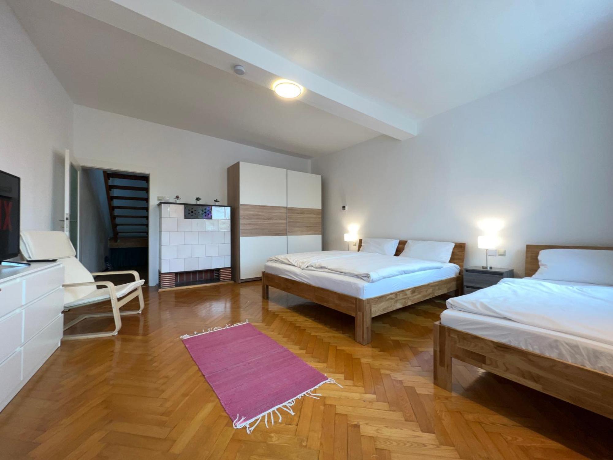 Uebernachten In Grosser Maisonette-Wohnung By Rabe Карлсруе Екстериор снимка