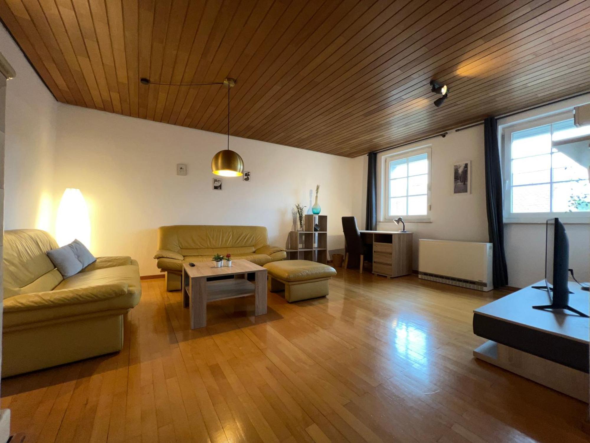 Uebernachten In Grosser Maisonette-Wohnung By Rabe Карлсруе Екстериор снимка